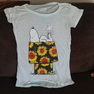 Vintage style Snoopy and Woodstock tshirt